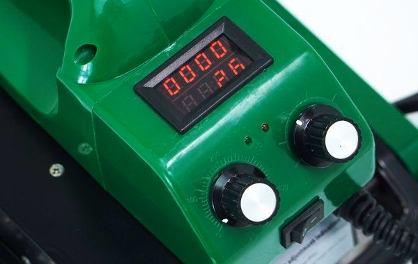 Bảng điều khiển máy hàn bạt HDPE BT810D